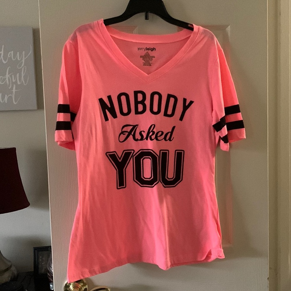 Hot Pink T-Shirt, from Jerry Leigh brand. Size Large